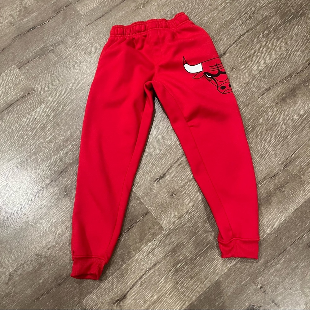 Chicago Bulls Pro Standard Sweatpants Youth 14/16  Red Joggers NBA Pockets Logo